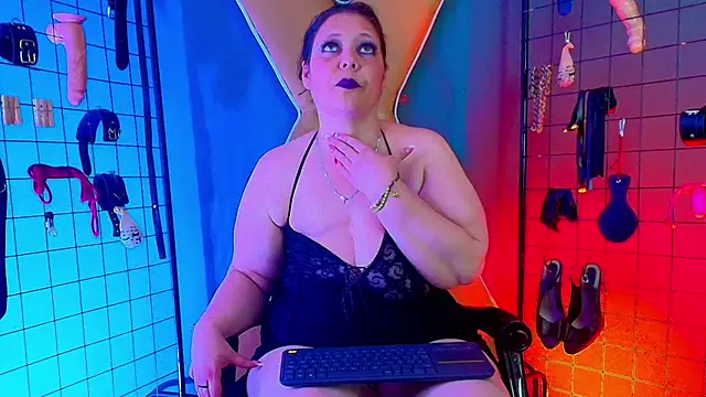 Judith Mature bdsm online show from February 20, 2026, 6:26 am