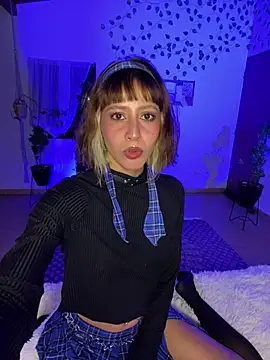 Snapshot of Capricornmystic1 chatting on February 7, 2026, 4:42 am Capricornmystic1 online show from February 7, 2026, 4:42 am