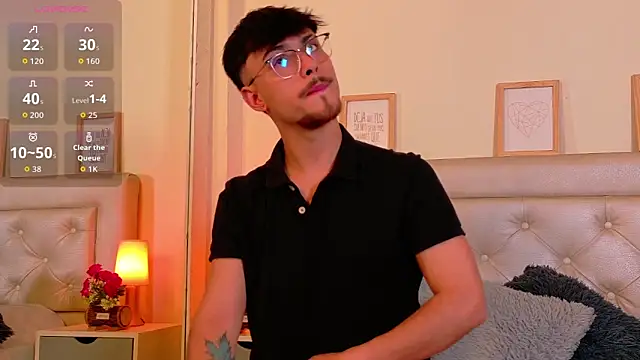 Aiden Gray online show from March 13, 2026, 10:04 pm