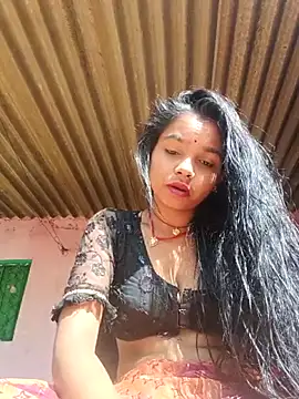 Snapshot of Cut_ikina chatting on February 9, 2026, 4:32 am Cut ikina online show from February 9, 2026, 4:32 am