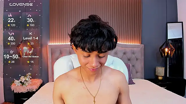 Noa 03 online show from February 5, 2026, 1:29 pm