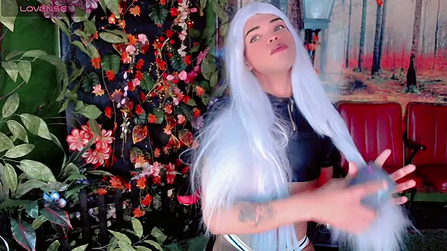 Andrea Pop  online show from February 10, 2026, 7:46 pm