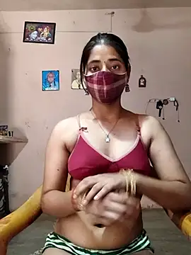 Snapshot of Kitti-Sharma chatting on June 27, 2026, 7:03 am Kitti-Sharma online show from June 27, 2026, 7:03 am