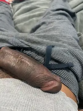 youngsterSA223 online show from April 23, 2026, 7:26 pm