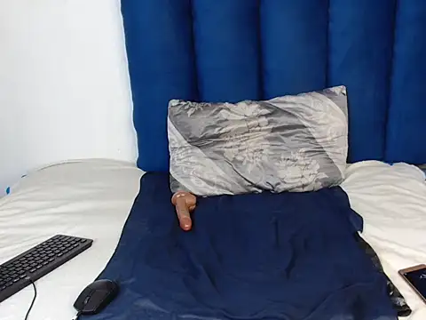 ForeverSexy  online show from February 18, 2026, 5:42 pm