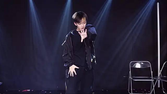 Snapshot of BTS-007 chatting on February 28, 2026, 12:10 am BTS-007 online show from February 28, 2026, 12:10 am