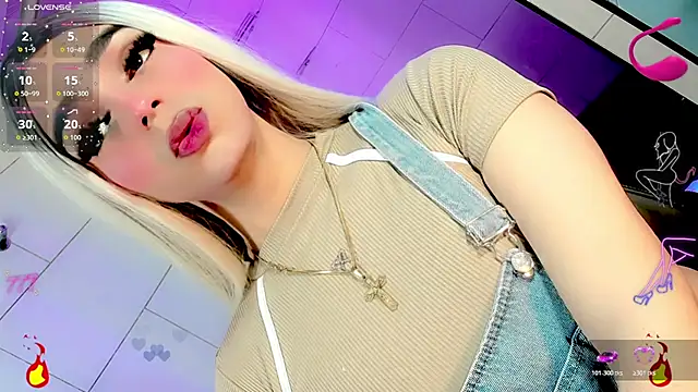 Snapshot of Maddye_Fox chatting on June 14, 2026, 3:19 am Maddye Fox online show from June 14, 2026, 3:19 am