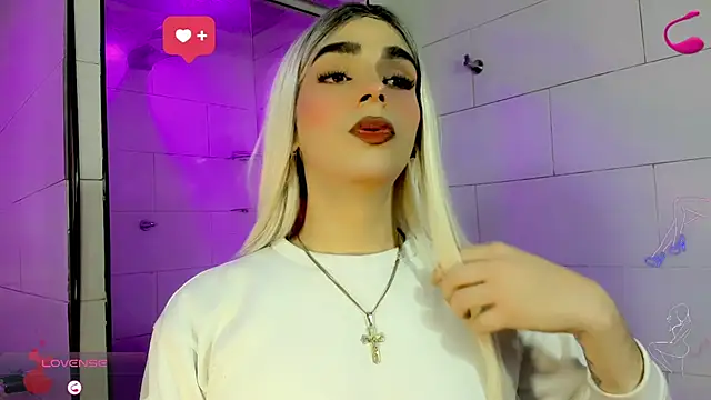 Maddye Fox online show from May 13, 2026, 3:02 am
