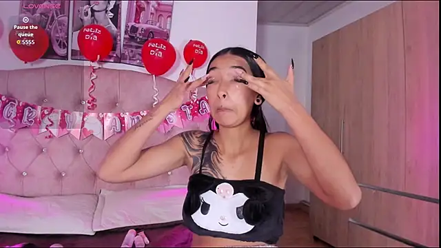 liittle  baby online show from February 14, 2026, 11:43 am