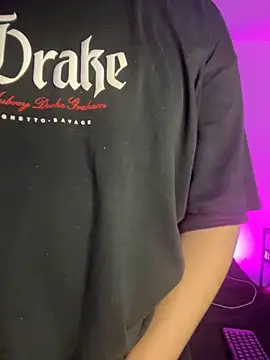 Daniellesins1 online show from April 10, 2026, 3:35 am