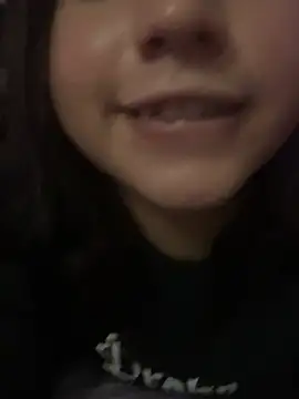 Daniellesins1 online show from April 18, 2026, 4:48 am