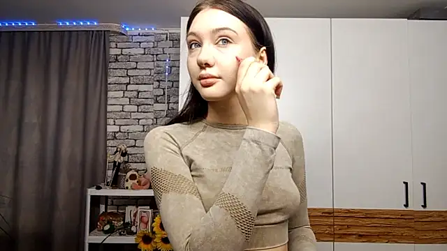 Anberri online show from February 8, 2026, 9:18 am