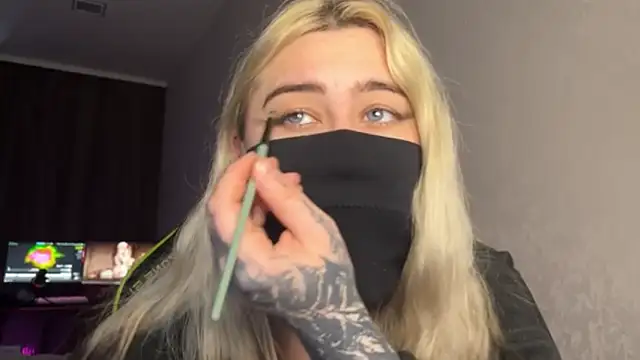 Snapshot of UnaXyling chatting on February 7, 2026, 10:12 am UnaXyling online show from February 7, 2026, 10:12 am