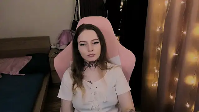 Snapshot of Onyxix chatting on March 28, 2026, 5:47 pm Onyxix online show from March 28, 2026, 5:47 pm