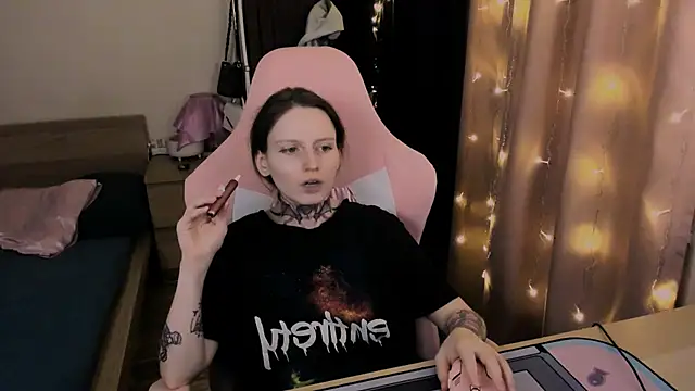 Snapshot of Onyxix chatting on March 26, 2026, 7:45 pm Onyxix online show from March 26, 2026, 7:45 pm