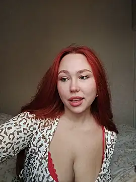 Snapshot of LolaaMint_ chatting on March 10, 2026, 8:51 am LolaaMint online show from March 10, 2026, 8:51 am