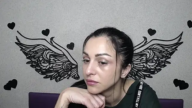 EvaClarkk online show from April 3, 2026, 5:14 am