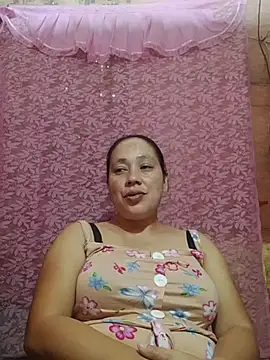 Snapshot of May_Bombs chatting on March 12, 2026, 1:33 am May Bombs online show from March 12, 2026, 1:33 am