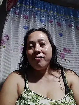 Snapshot of May_Bombs chatting on March 2, 2026, 5:08 am May Bombs online show from March 2, 2026, 5:08 am