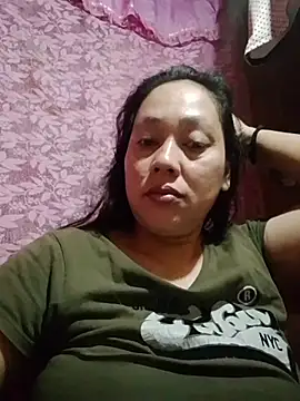 Snapshot of May_Bombs chatting on March 16, 2026, 6:10 pm May Bombs online show from March 16, 2026, 6:10 pm