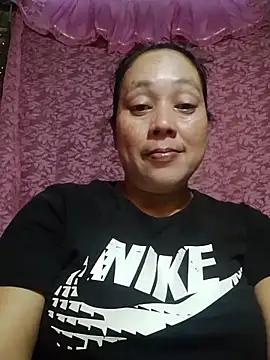 Snapshot of May_Bombs chatting on March 11, 2026, 9:36 am May Bombs online show from March 11, 2026, 9:36 am