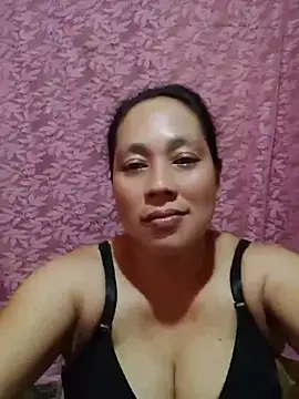 Snapshot of May_Bombs chatting on March 21, 2026, 8:19 am May Bombs online show from March 21, 2026, 8:19 am