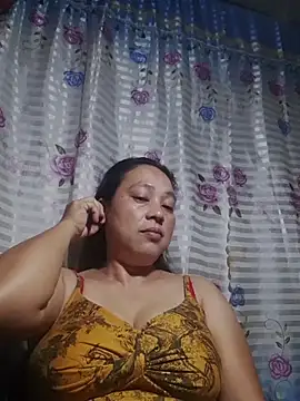 Snapshot of May_Bombs chatting on March 8, 2026, 7:50 pm May Bombs online show from March 8, 2026, 7:50 pm