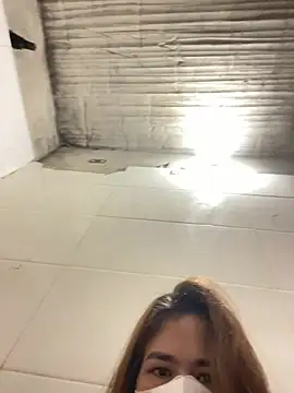 Snapshot of Miu_Xinh chatting on April 26, 2026, 4:15 pm Miu Xinh online show from April 26, 2026, 4:15 pm