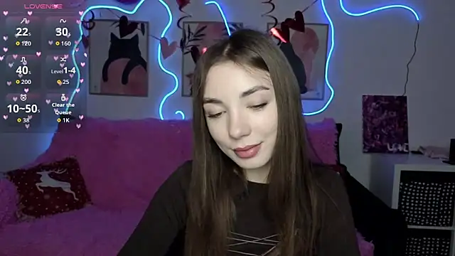 Snapshot of Adriennes chatting on February 18, 2026, 2:24 pm Adriennes online show from February 18, 2026, 2:24 pm