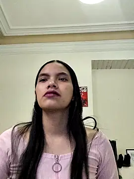 Snapshot of Julieta_Parker chatting on February 5, 2026, 2:46 pm Julieta Parker online show from February 5, 2026, 2:46 pm