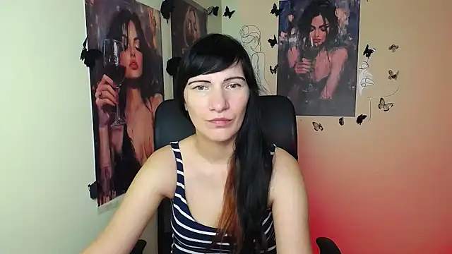 Snapshot of Rosalinda_ro chatting on May 17, 2026, 6:19 pm Rosalinda ro online show from May 17, 2026, 6:19 pm
