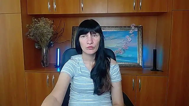 Snapshot of Rosalinda_ro chatting on May 19, 2026, 12:12 pm Rosalinda ro online show from May 19, 2026, 12:12 pm