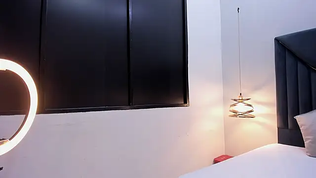 EmilyKartters online show from February 25, 2026, 12:16 pm