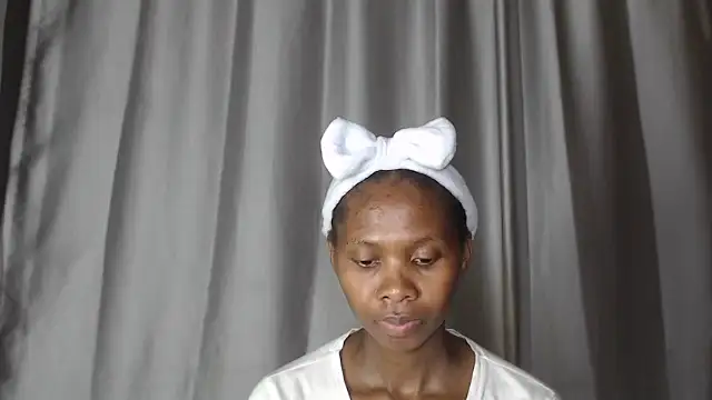 PussyFarrie online show from March 23, 2026, 11:10 am