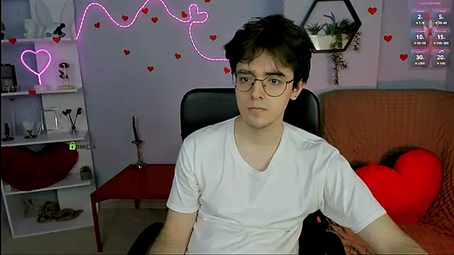 Snapshot of martin_neil chatting on February 17, 2026, 10:34 am martin neil online show from February 17, 2026, 10:34 am