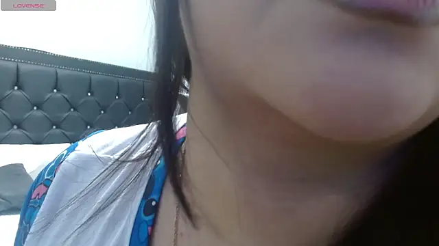 Snapshot of SarahThomsons chatting on February 27, 2026, 6:30 pm SarahThomsons online show from February 27, 2026, 6:30 pm