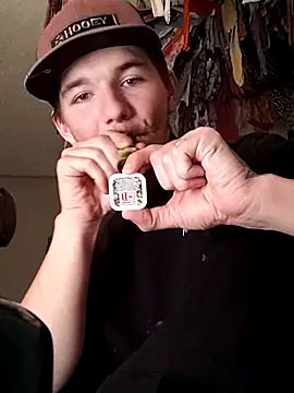 Snapshot of Horus1922 chatting on February 6, 2026, 6:48 pm Horus1922 online show from February 6, 2026, 6:48 pm