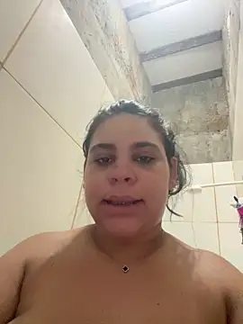 Adriputinha online show from April 15, 2026, 3:34 am