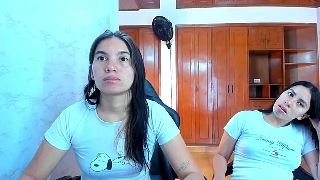 Emily and Soffy online show from April 10, 2026, 12:12 pm