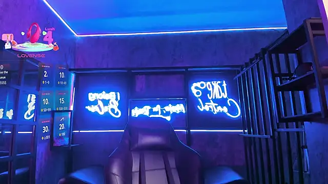 Snapshot of FemNoa chatting on February 13, 2026, 5:13 pm FemNoa online show from February 13, 2026, 5:13 pm