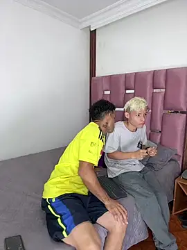 Snapshot of MaxyRyan chatting on February 13, 2026, 12:49 pm MaxyRyan online show from February 13, 2026, 12:49 pm