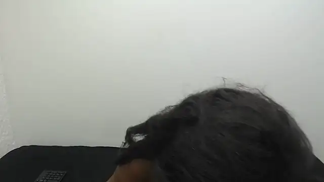 Snapshot of XAmberDiamondxxx chatting on March 23, 2026, 11:48 pm XAmberDiamondxxx online show from March 23, 2026, 11:48 pm