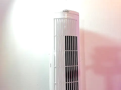 Snapshot of Snover_hot2006 chatting on March 2, 2026, 2:23 am Snover hot2006 online show from March 2, 2026, 2:23 am