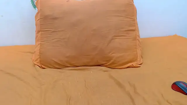 Snapshot of ExoticLenny32 chatting on March 12, 2026, 12:49 am ExoticLenny32 online show from March 12, 2026, 12:49 am