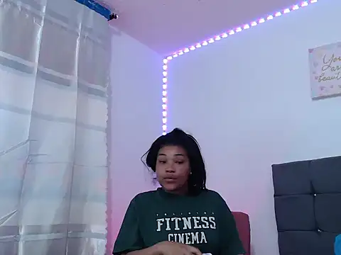 latin riahnna jp online show from February 10, 2026, 11:53 am