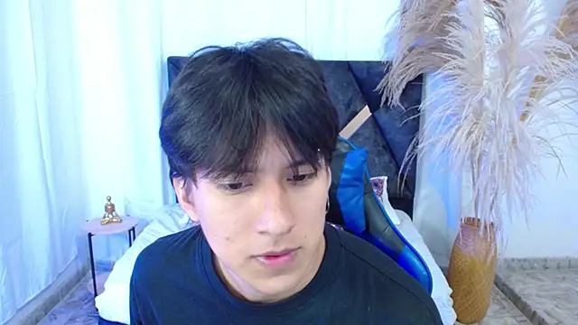 nikoo 18 online show from February 9, 2026, 1:20 pm