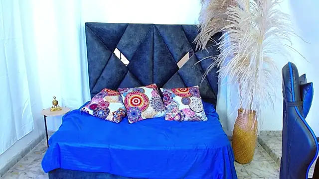 nikoo 18 online show from March 12, 2026, 2:10 pm