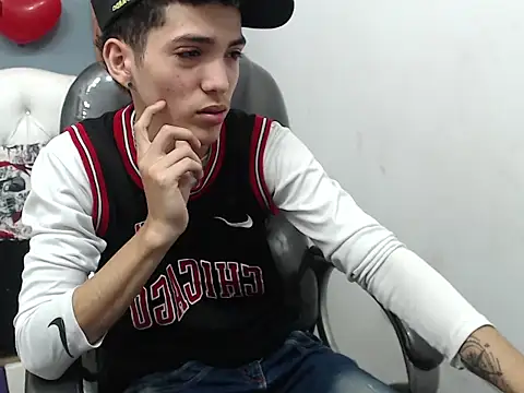 Asher costa online show from March 4, 2026, 10:39 pm