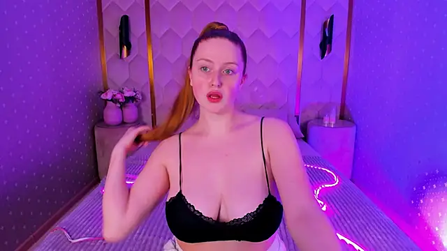 Snapshot of EvelinaBev chatting on March 11, 2026, 2:33 pm EvelinaBev online show from March 11, 2026, 2:33 pm