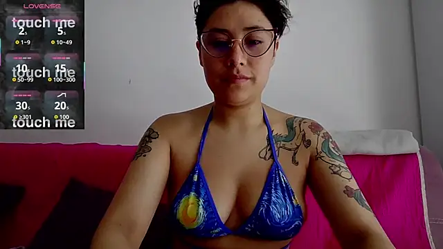 Snapshot of Juliexxxxtasy chatting on February 9, 2026, 4:49 pm Juliexxxxtasy online show from February 9, 2026, 4:49 pm